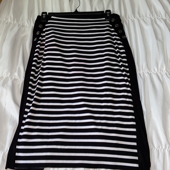 Pencil Skirt - Picture 2 of 3